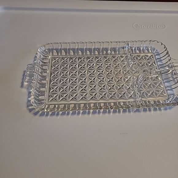 Anchor Hocking Snack Tray and Cup #3 - Picture 3 of 9